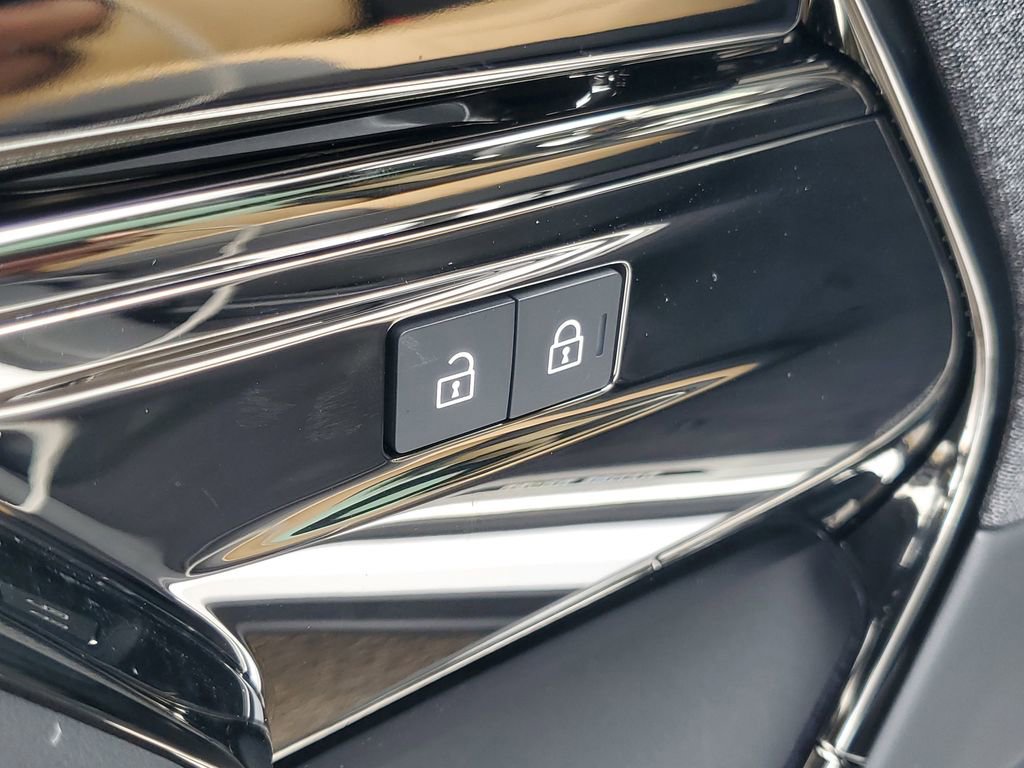New 2026 Land Rover Range Rover Sport Dynamic SE AWD/4WD image 10