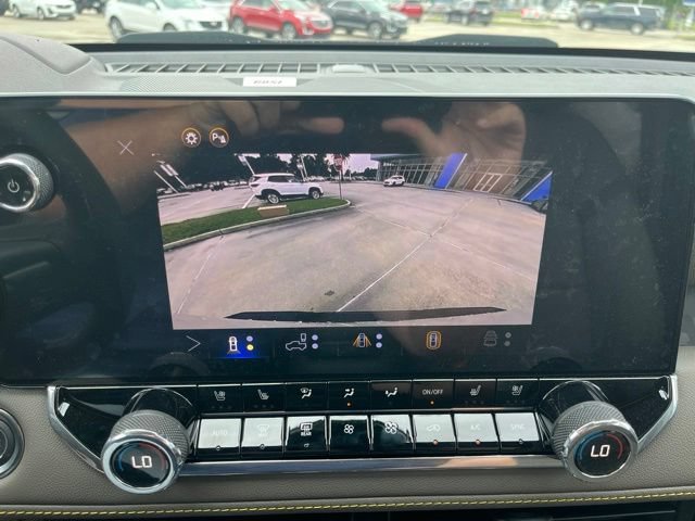 New 2026 Chevrolet Colorado ZR2 w/ Technology Package AWD/4WD image 30