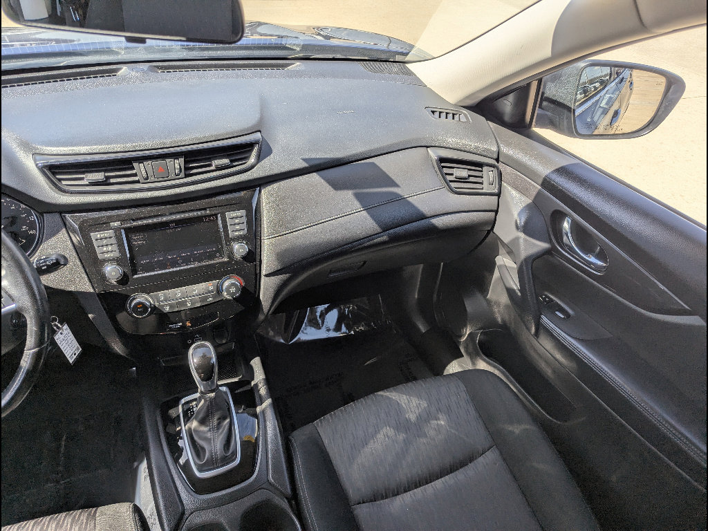 Used 2020 Nissan Rogue S w/ Special Edition Package image 24