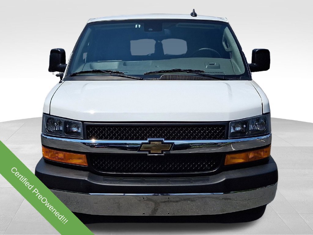 Used 2025 Chevrolet Express 3500 LT w/ LT Preferred Equipment Group RWD image 4