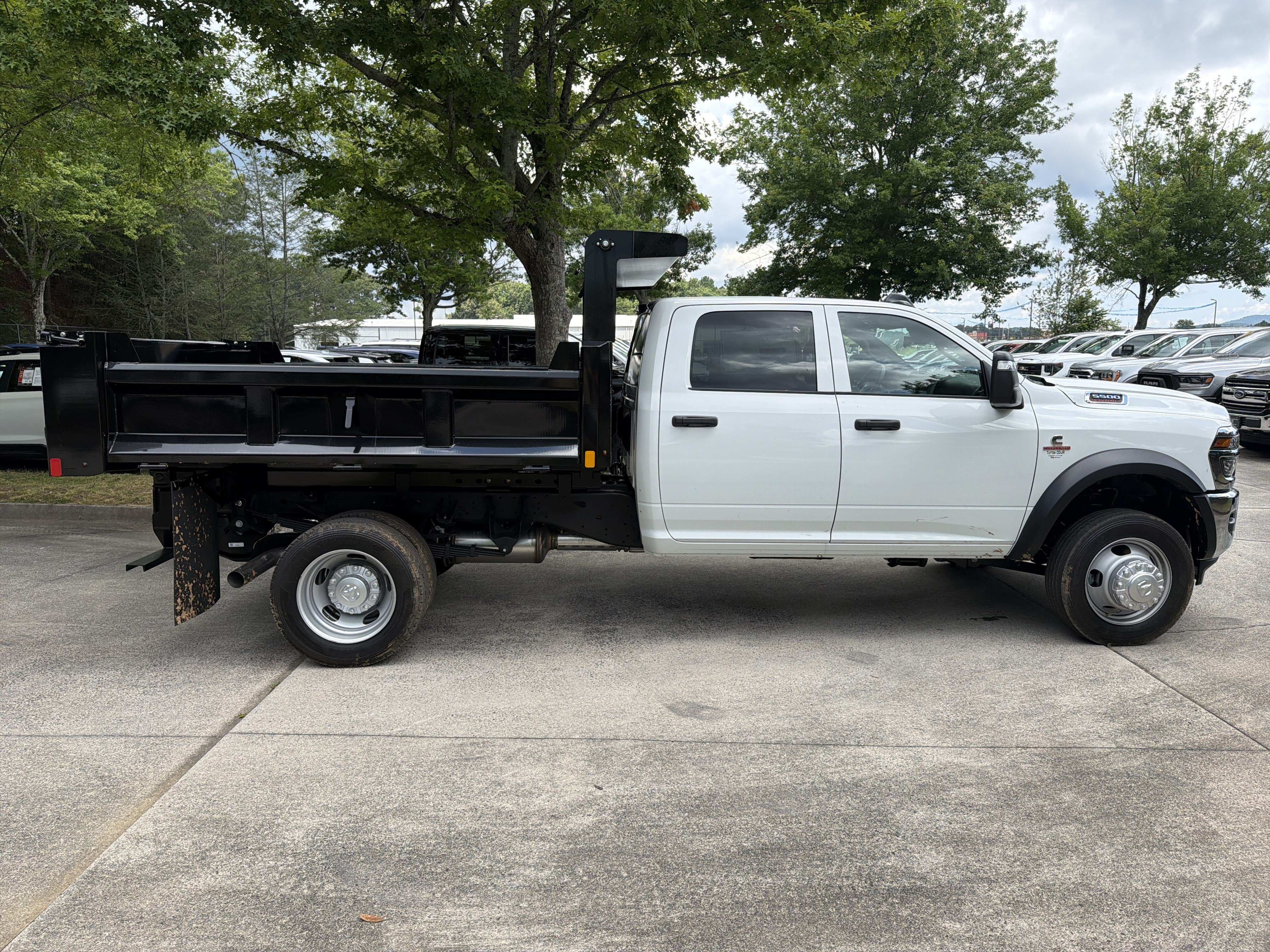 New 2026 RAM 5500 Tradesman AWD/4WD image 8