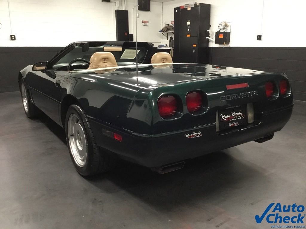 Used 1995 Chevrolet Corvette Convertible RWD image 8