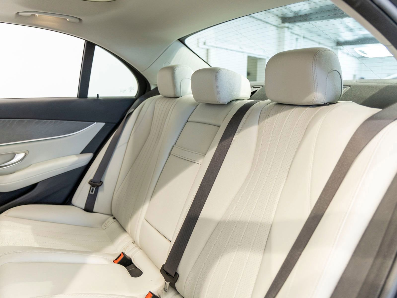 Used 2023 Mercedes-Benz E 350 Sedan image 20