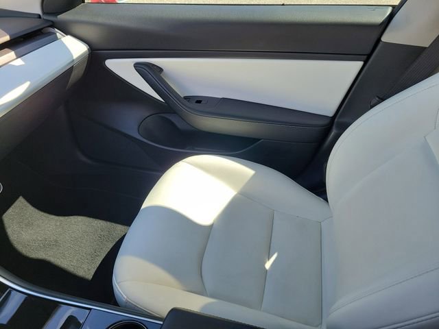 Used 2020 Tesla Model 3 Performance image 31