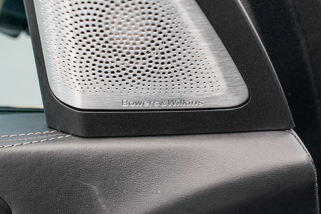 Used 2022 BMW X7 M50i image 11