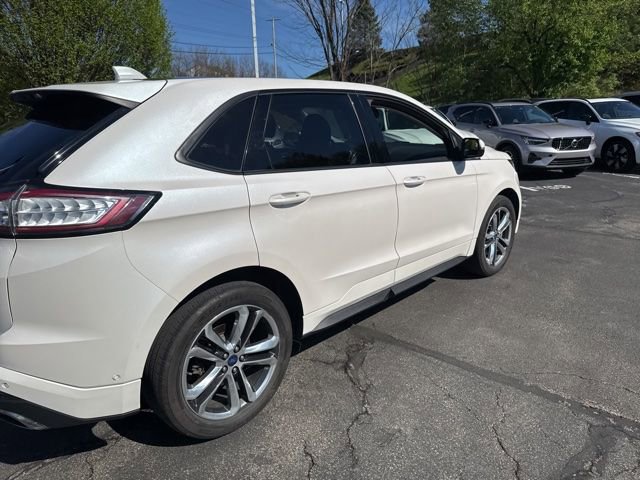 Used 2018 Ford Edge Sport w/ Equipment Group 401A AWD/4WD image 5