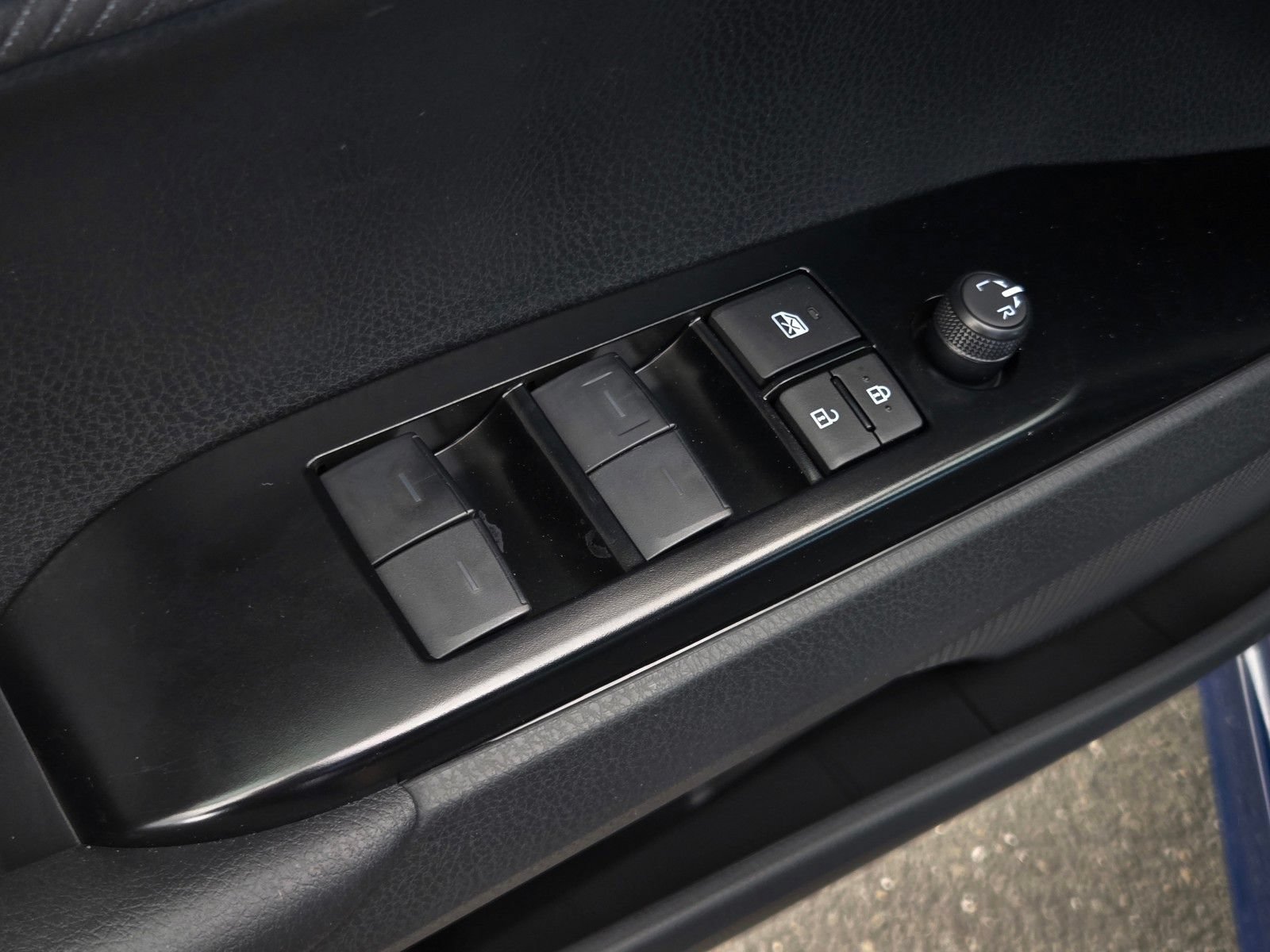 Certified 2026 Toyota Camry SE FWD image 10