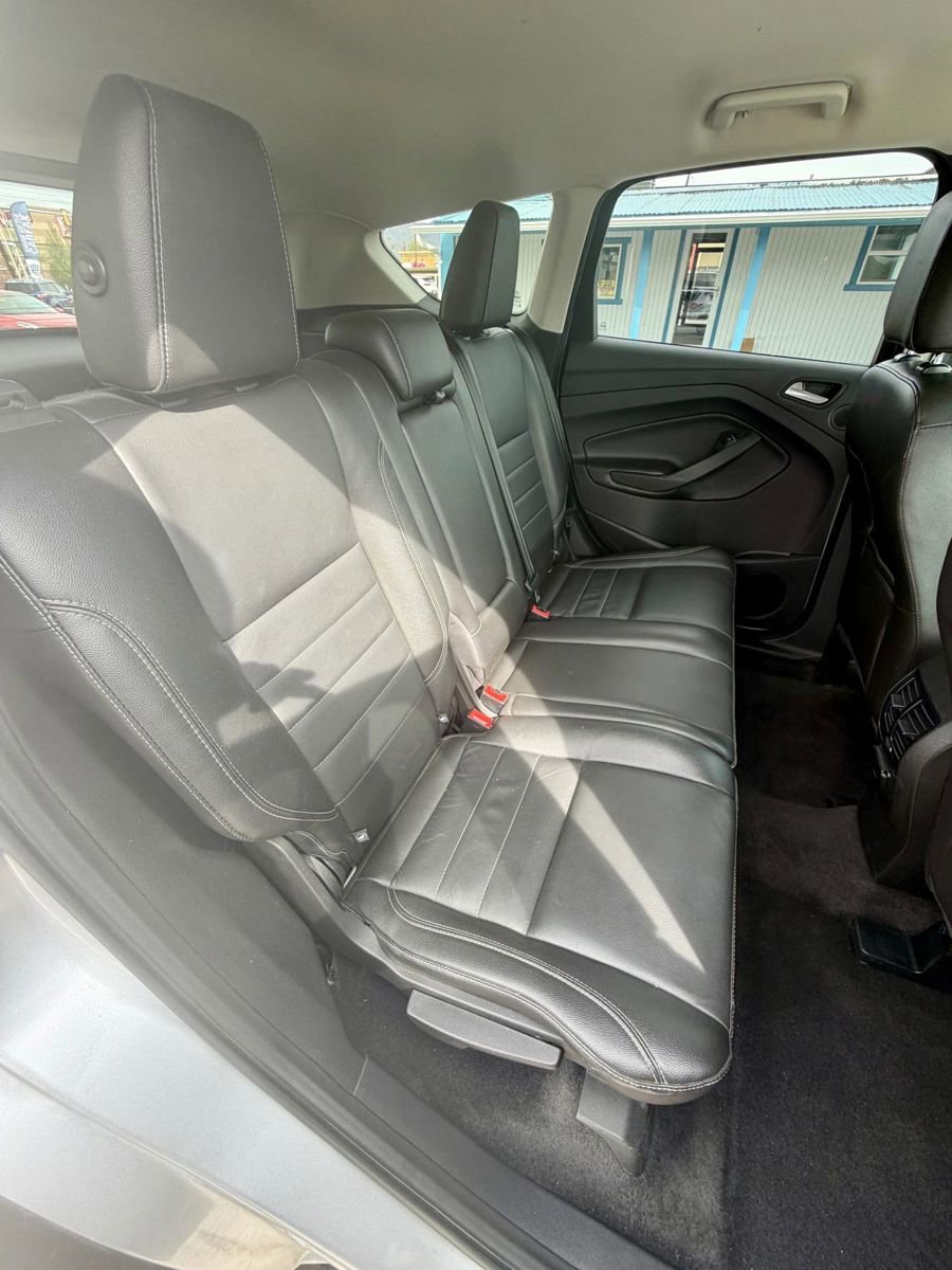 Used 2015 Ford Escape SE w/ Equipment Group 201A image 17