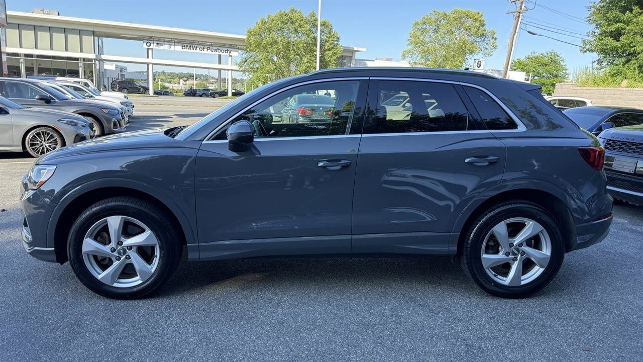 Used 2020 Audi Q3 2.0T Premium w/ Convenience Package AWD/4WD image 11