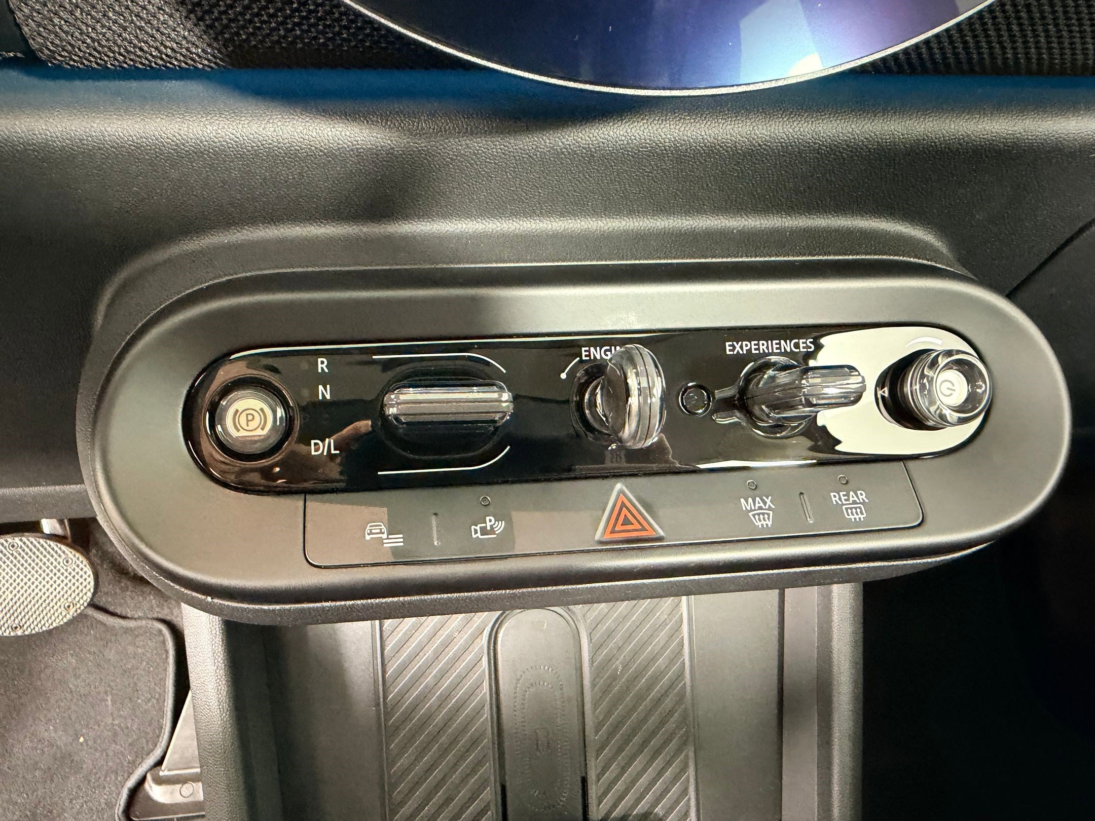 Certified 2025 MINI Cooper S image 16