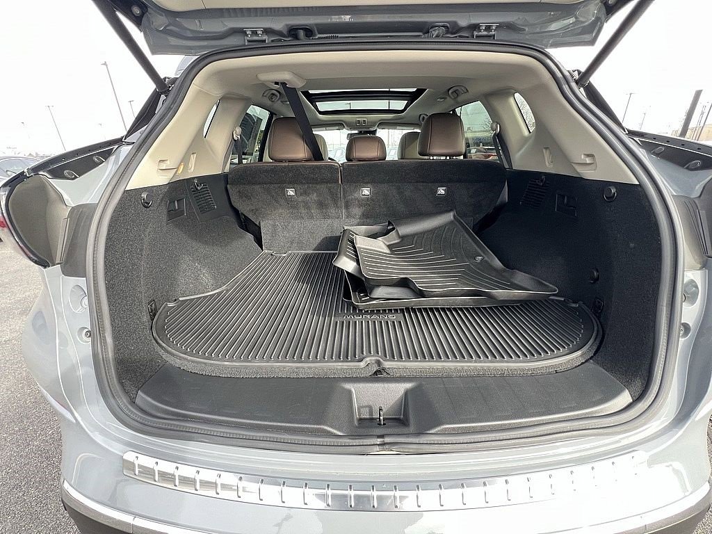 Used 2021 Nissan Murano Platinum w/ Cargo Package image 23