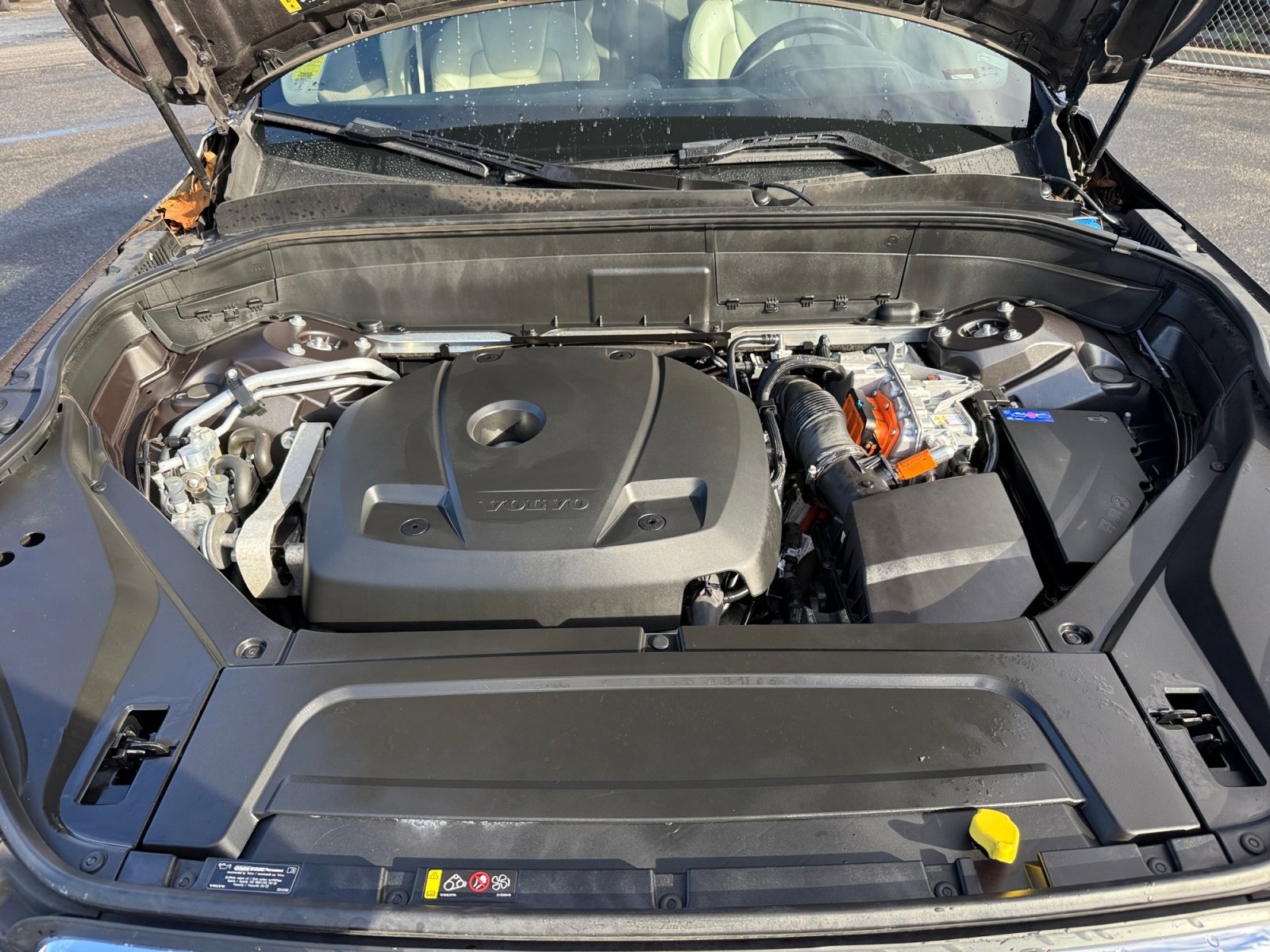 Used 2023 Volvo XC90 T8 Ultimate w/ Protection Package Premier image 20