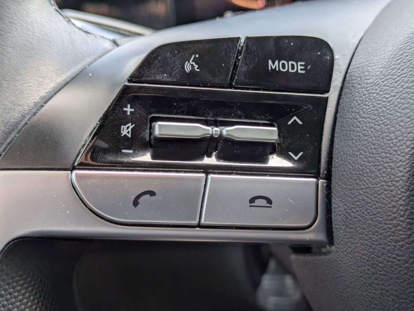 Used 2021 Hyundai Elantra Limited FWD image 8