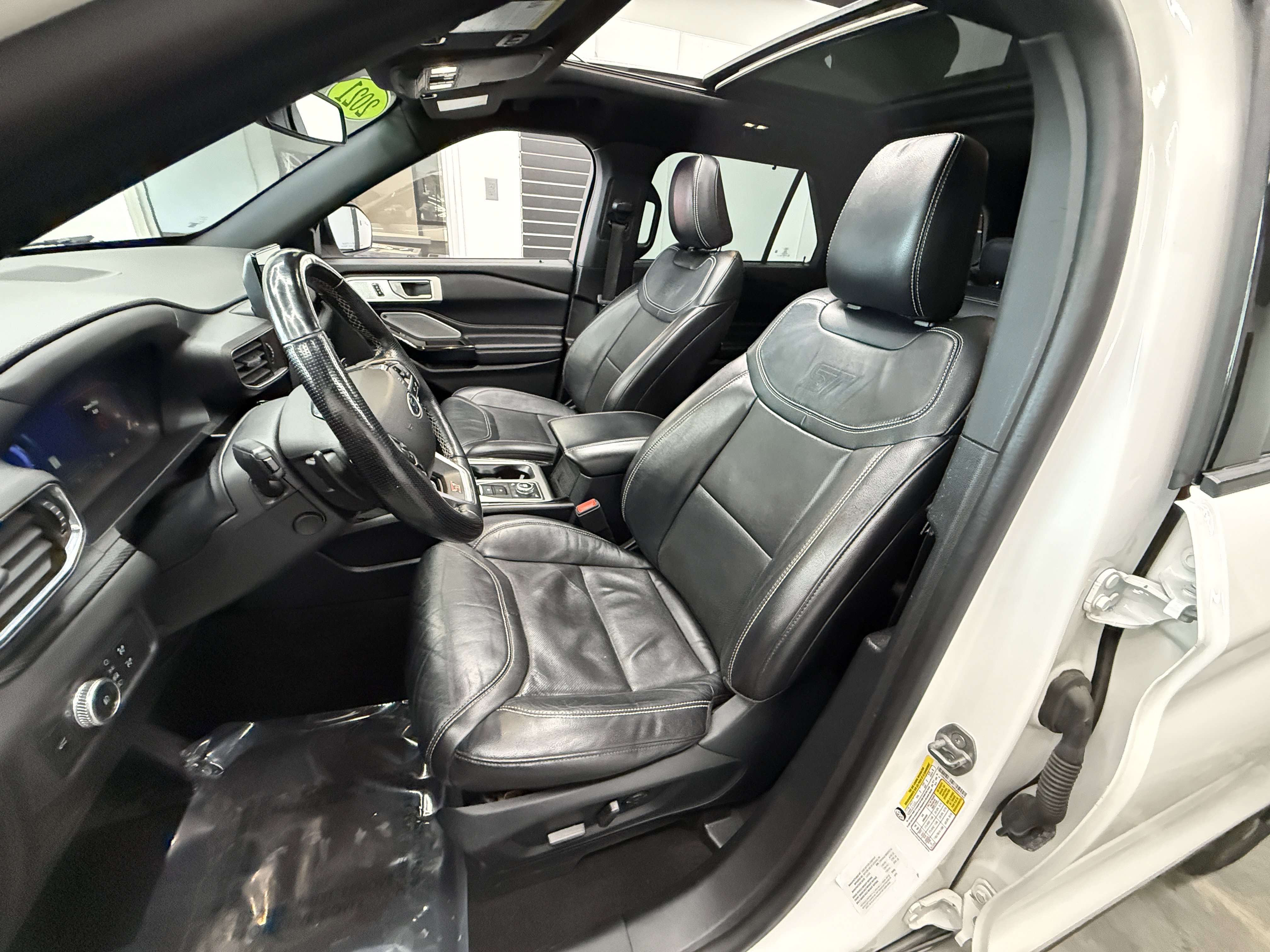 Used 2021 Ford Explorer ST w/ ST Street Pack image 11