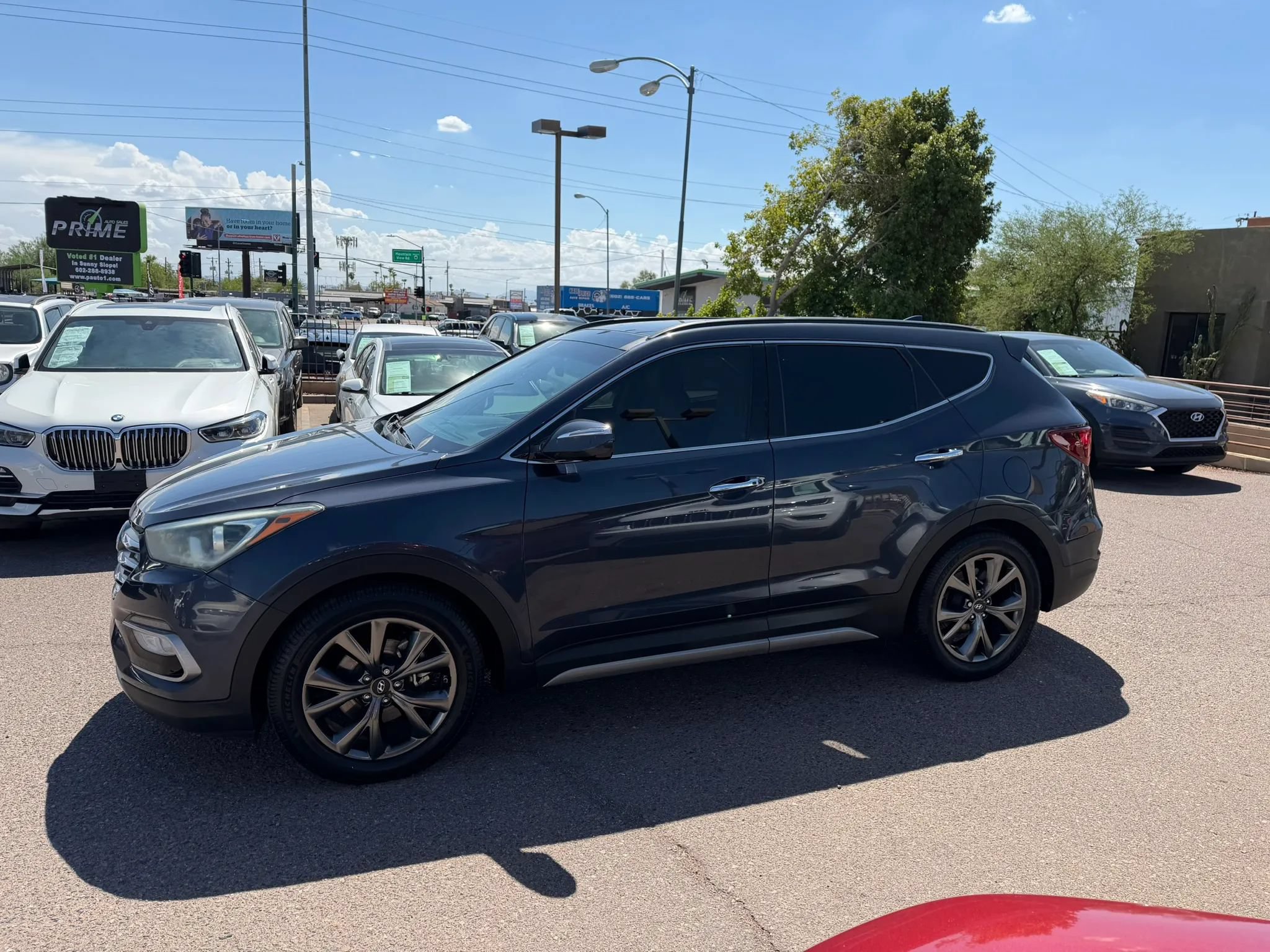 Used 2017 Hyundai Santa Fe Sport w/ 2.0T Ultimate Tech Package 05 FWD image 8