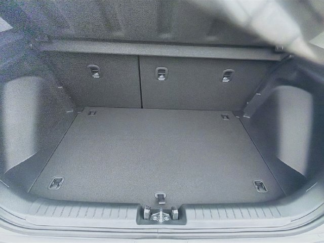 New 2026 Hyundai Venue SEL FWD image 27