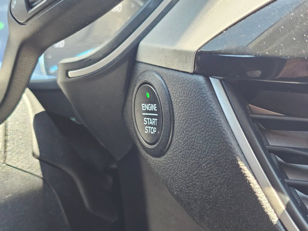 Used 2022 Ford Escape SEL FWD image 22