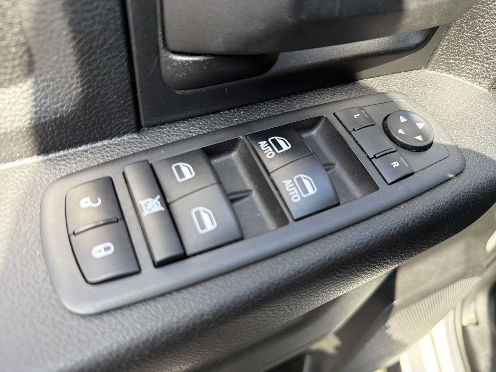 Used 2018 RAM 2500 Tradesman w/ Chrome Appearance Group AWD/4WD image 18