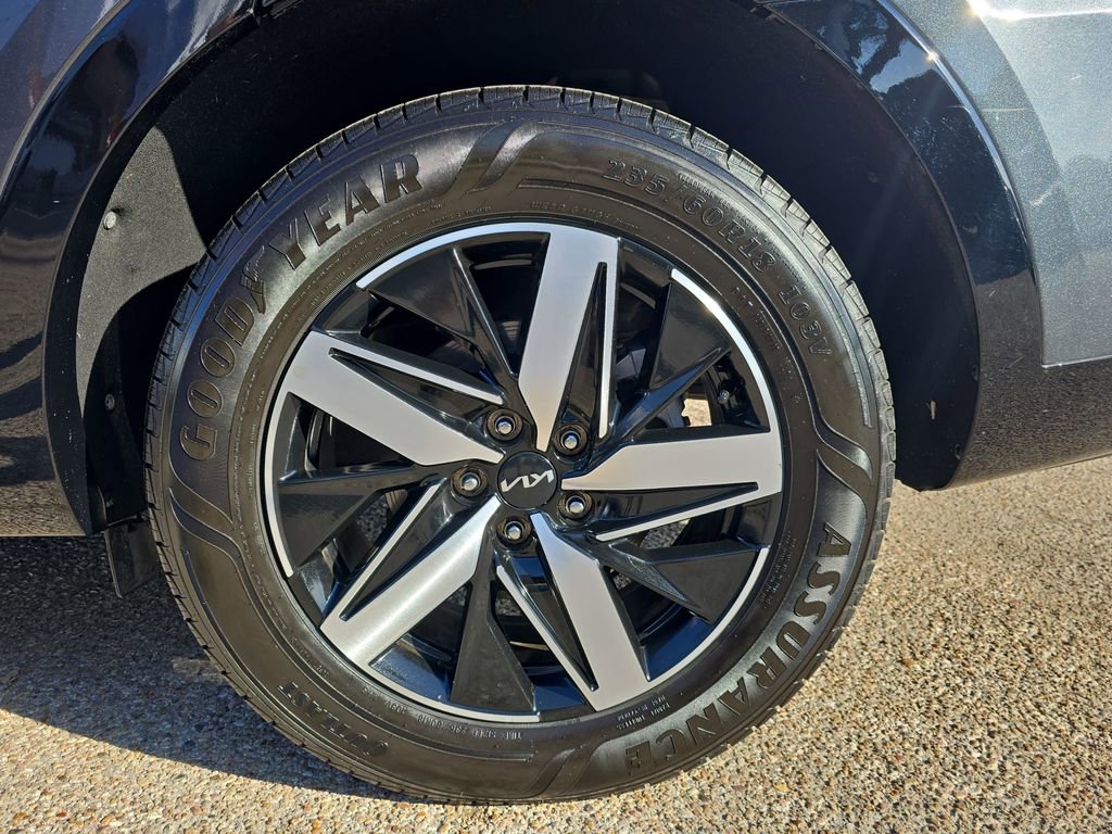 Used 2023 Kia Sorento S w/ Panoramic Sunroof Package image 33