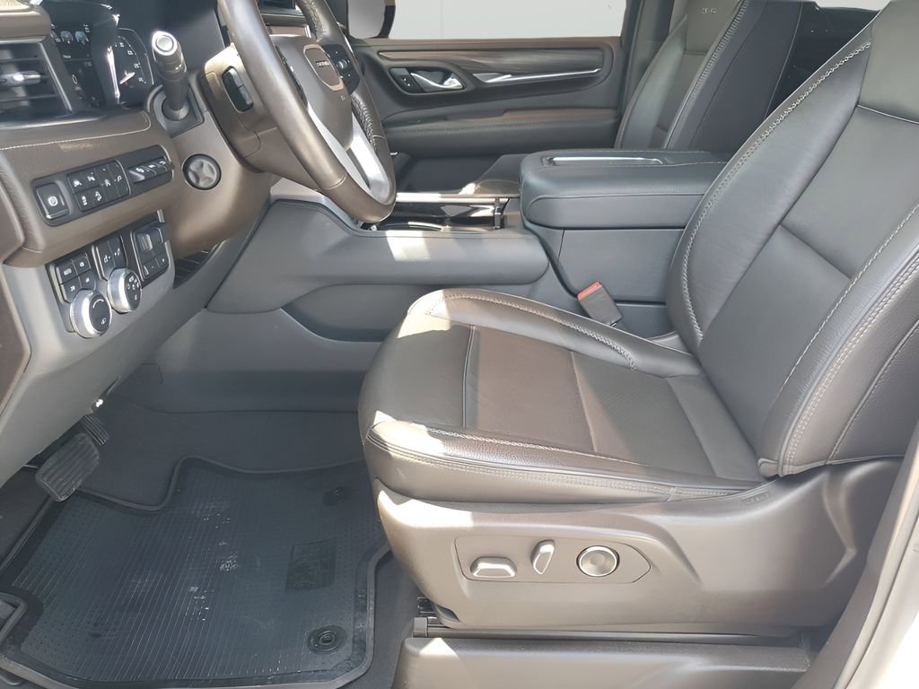 Used 2021 GMC Yukon Denali w/ Denali Ultimate Package image 33