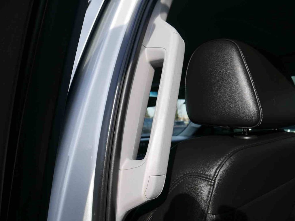 Used 2017 GMC Sierra 1500 SLT w/ SLT Premium Package image 20