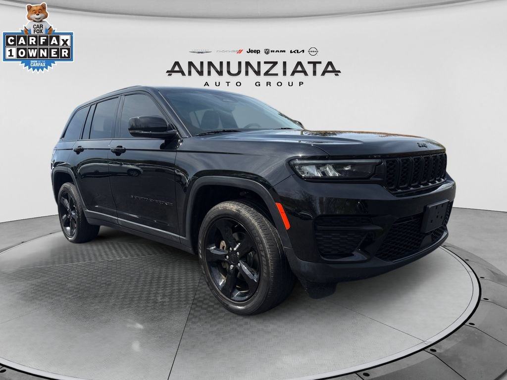Certified 2024 Jeep Grand Cherokee Altitude AWD/4WD image 7