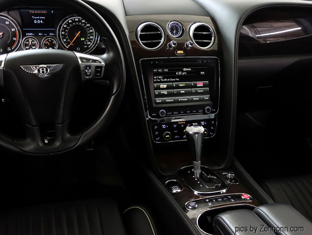 Used 2018 Bentley Flying Spur V8 image 20