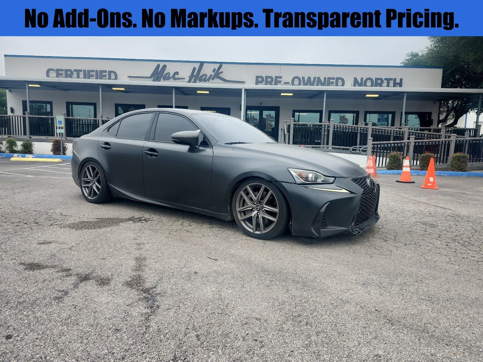 Used 2017 Lexus IS 200t F Sport w/ F Sport Package RWD image 1