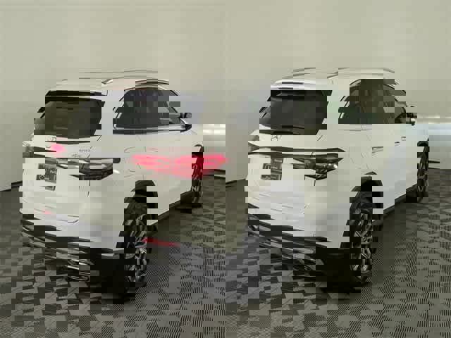 Certified 2026 Mercedes-Benz GLC 300 4MATIC image 5