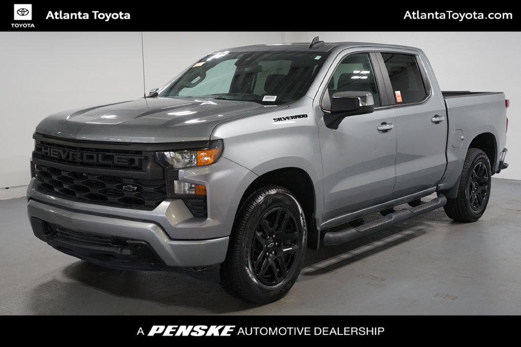 Used 2024 Chevrolet Silverado 1500 Custom w/ Turbomax Blackout Package RWD image 1