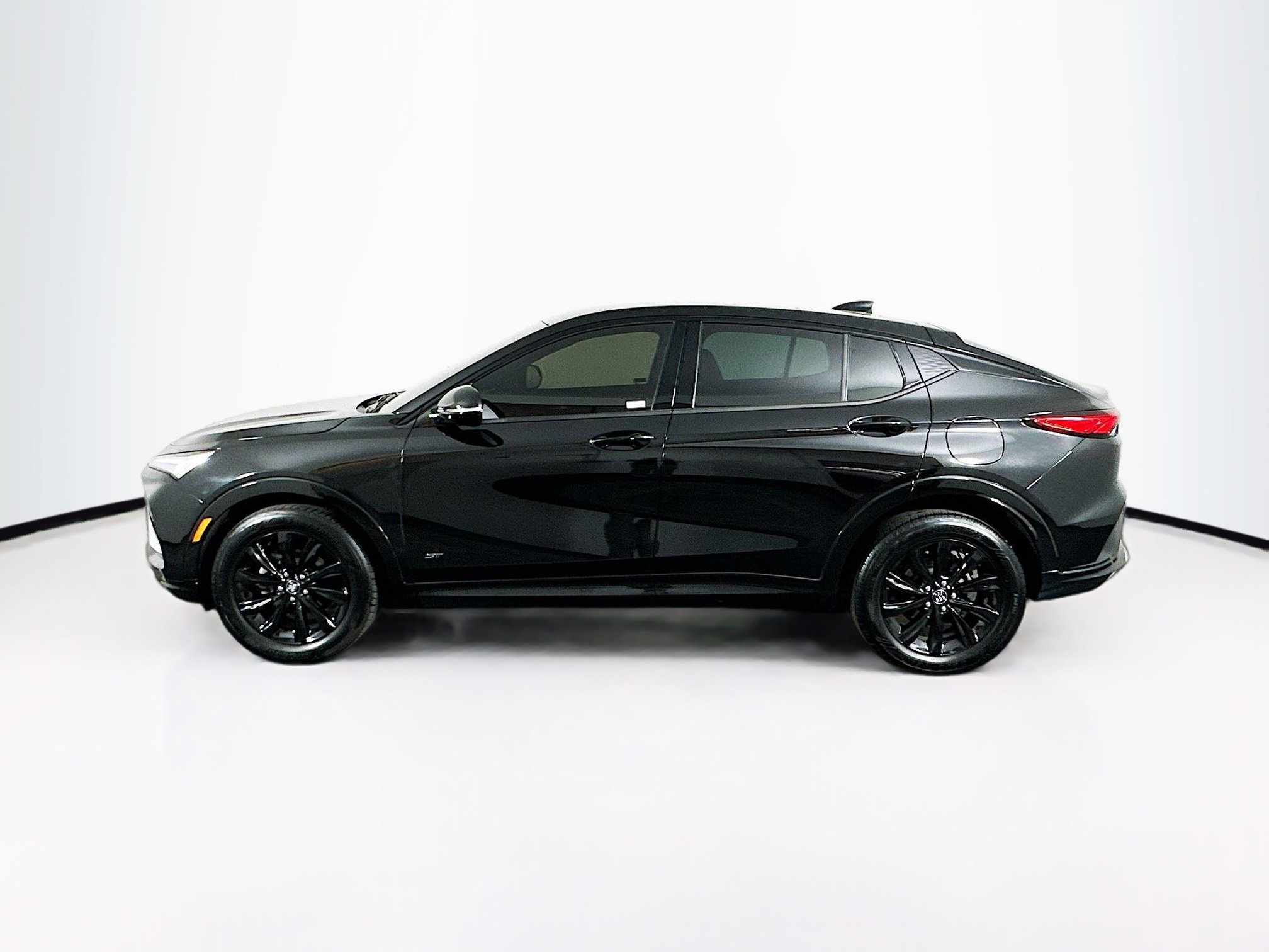 Used 2025 Buick Envista Sport Touring w/ Convenience I Package image 4