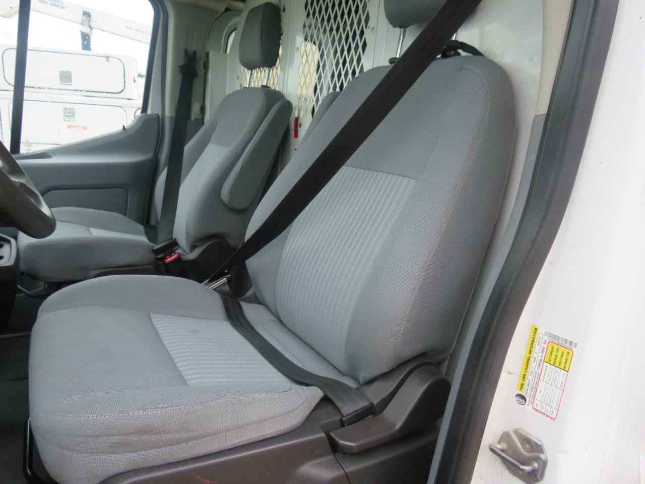 Used 2015 Ford Transit 250 130 Low Roof w/ Exterior Upgrade Package RWD image 8