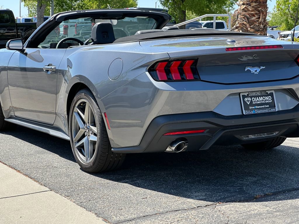 New 2025 Ford Mustang Convertible RWD image 6