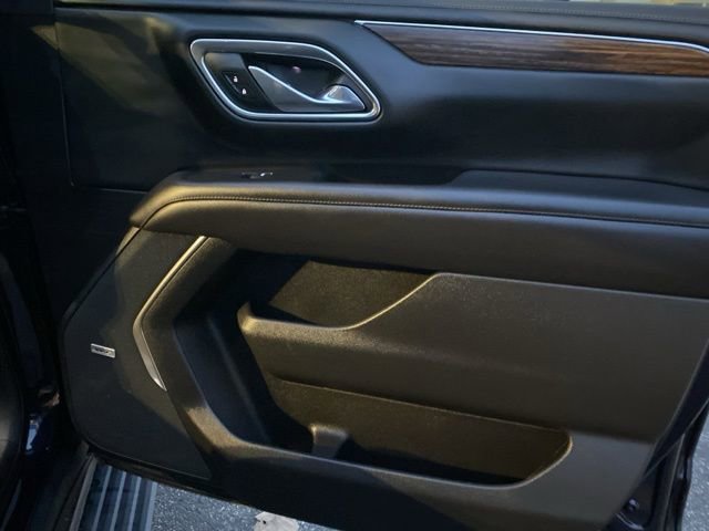 Used 2021 Chevrolet Tahoe High Country w/ Premium Package image 32