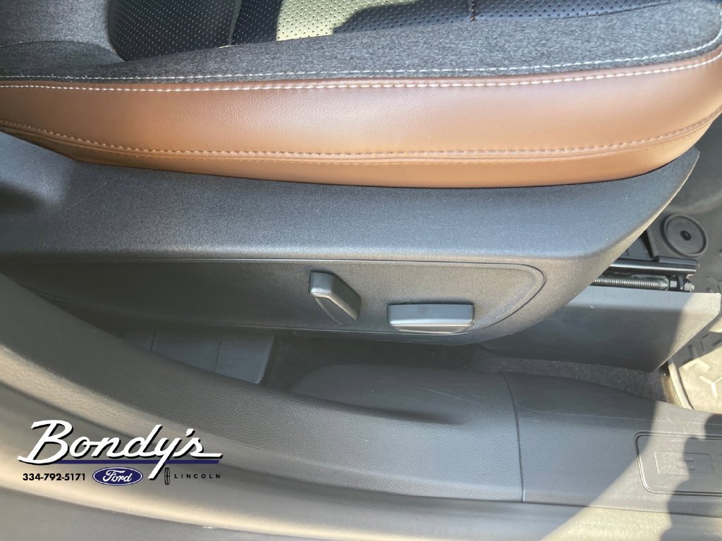 Used 2022 Ford Bronco Sport Outer Banks w/ Tech Package AWD/4WD image 17