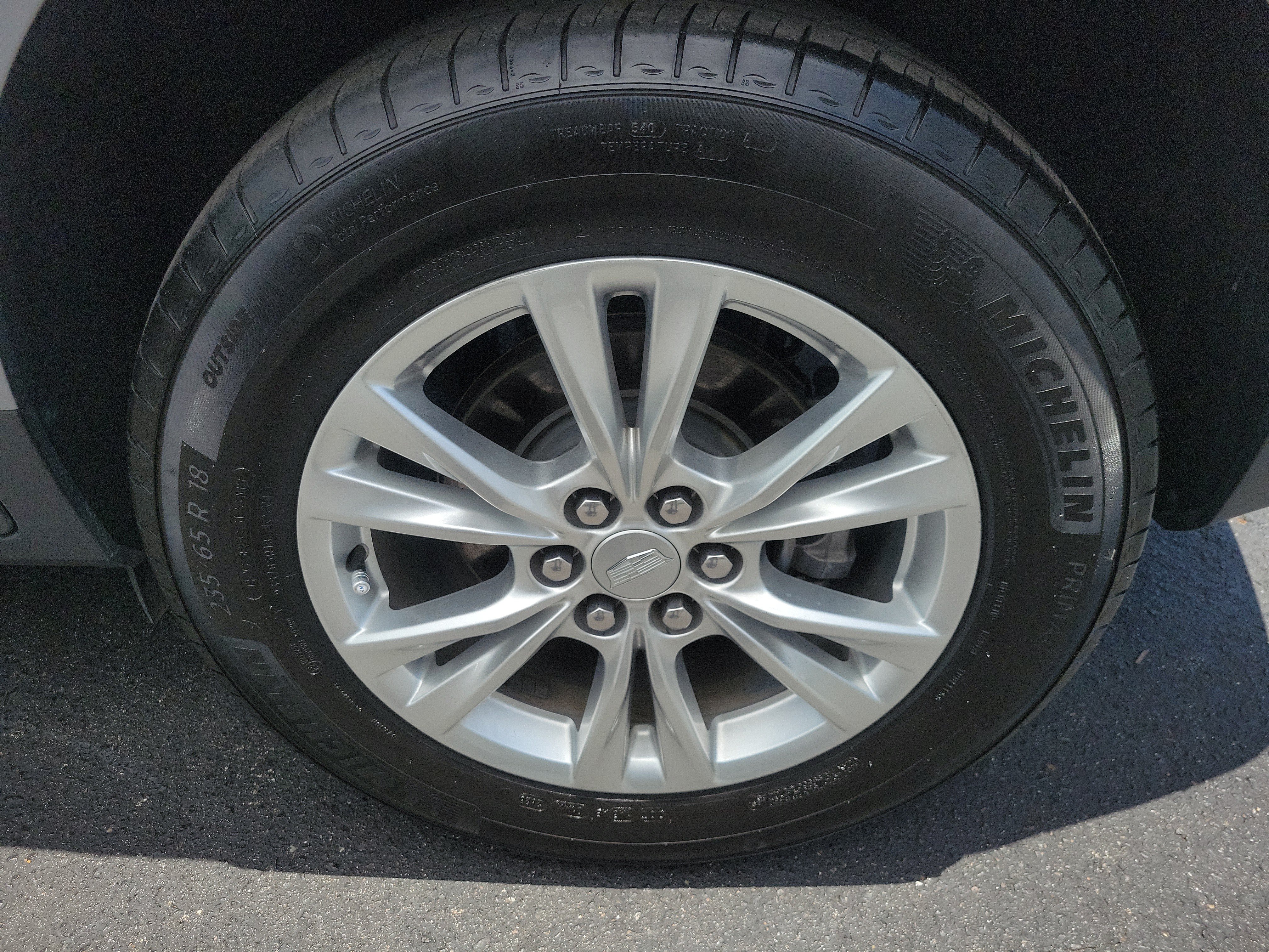 Certified 2024 Cadillac XT5 Luxury w/ LPO, Floor Liner Package FWD image 35