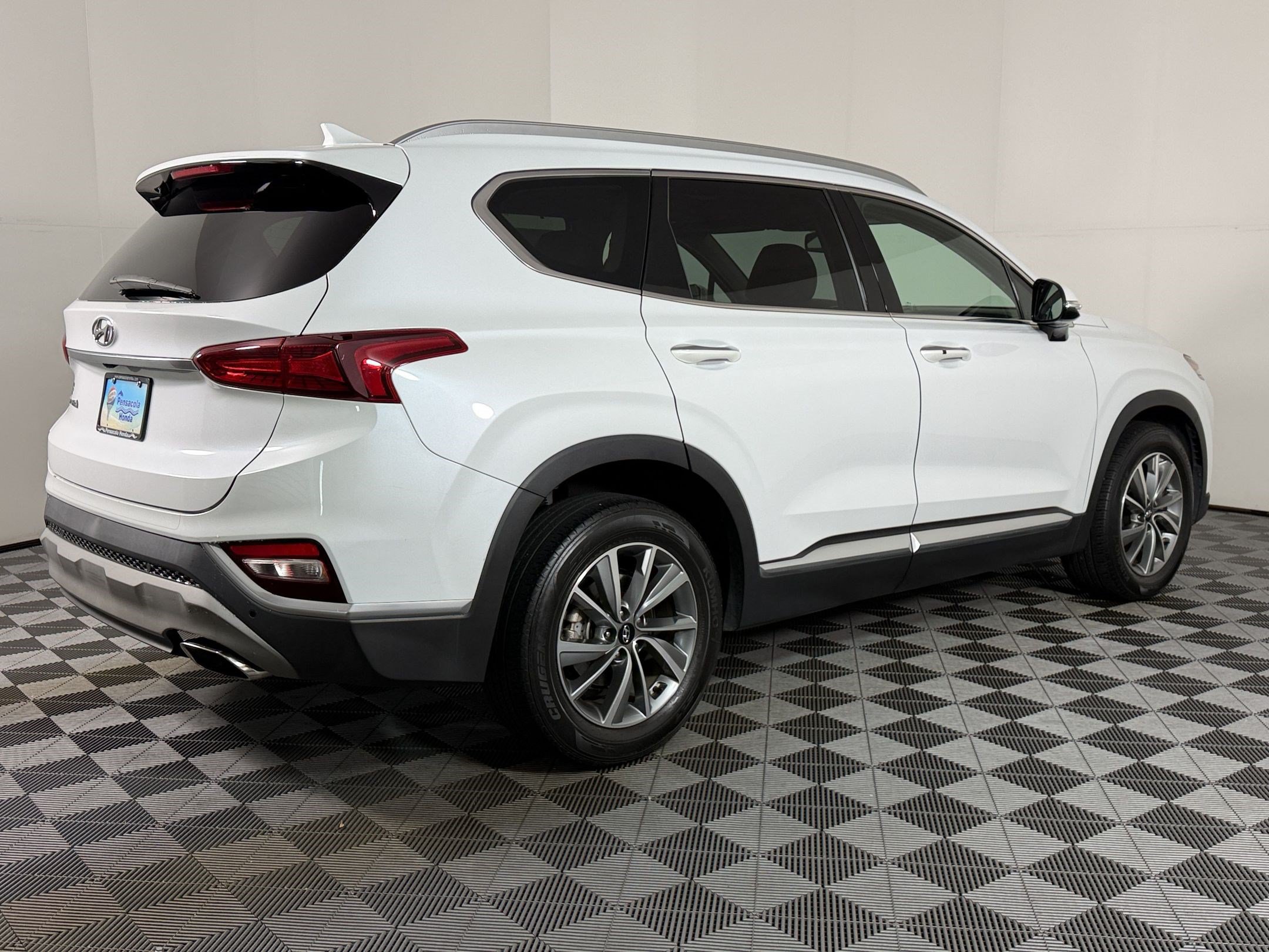 Used 2019 Hyundai Santa Fe Limited FWD image 7