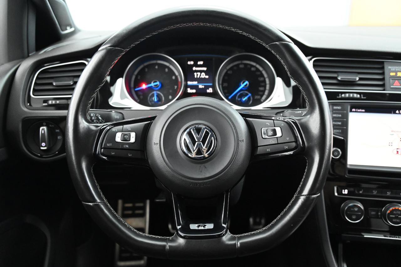 Used 2017 Volkswagen Golf R 4-Door AWD/4WD image 26