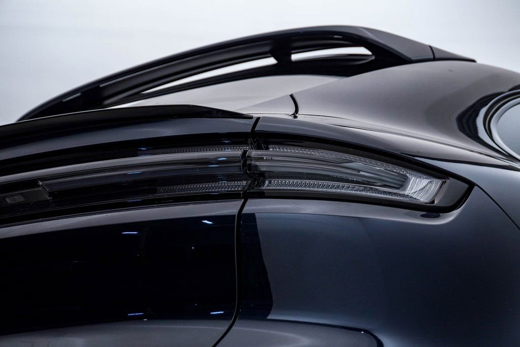 New 2026 Porsche Cayenne S image 12