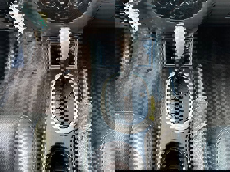 Used 2005 MAZDA Tribute s w/ Package 3 image 18