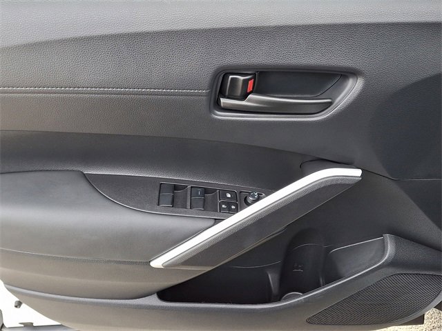 Used 2025 Toyota Corolla Cross AWD Hybrid image 12