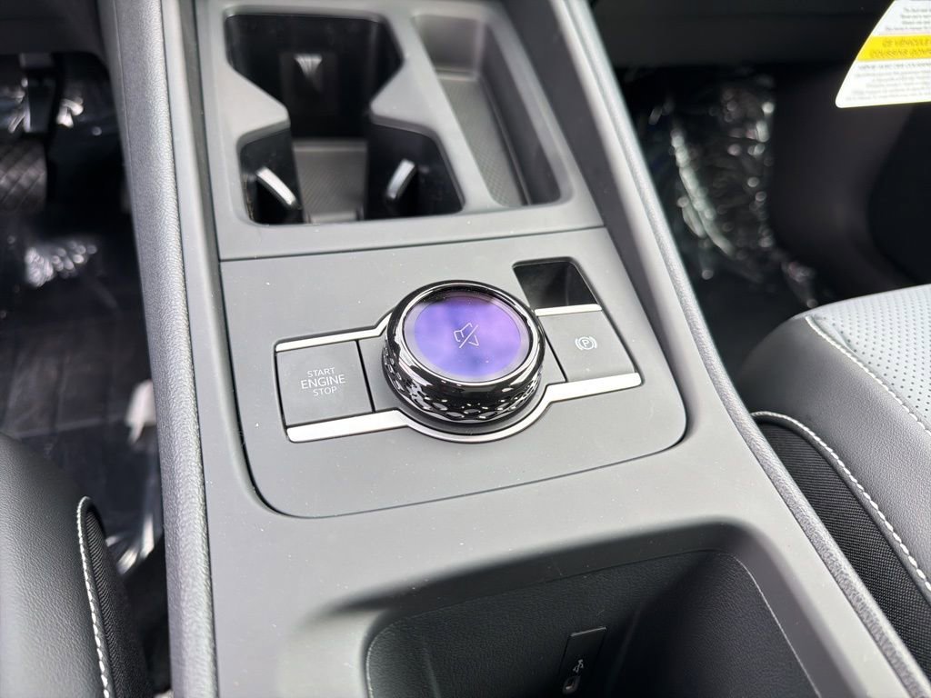 New 2026 Volkswagen Tiguan SE AWD/4WD image 11