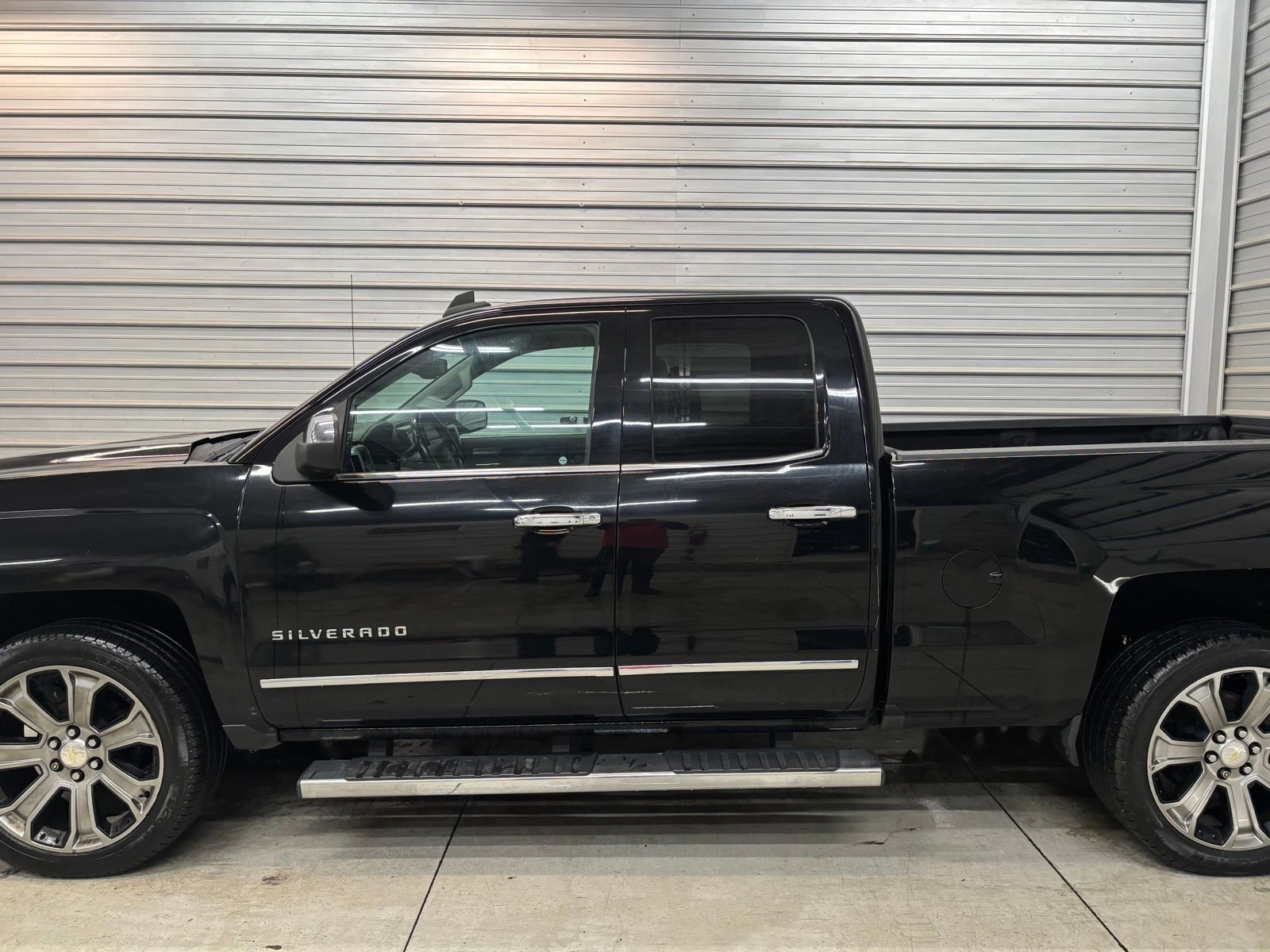 Used 2018 Chevrolet Silverado 1500 LTZ Z71 w/ LTZ Plus Package image 7