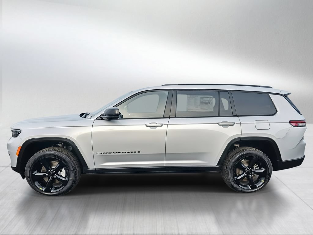 New 2025 Jeep Grand Cherokee L Limited w/ Black Appearance Package AWD/4WD image 3