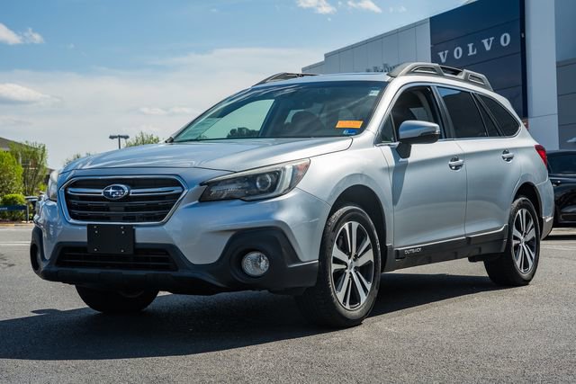 Used 2019 Subaru Outback 2.5i Limited AWD/4WD image 3