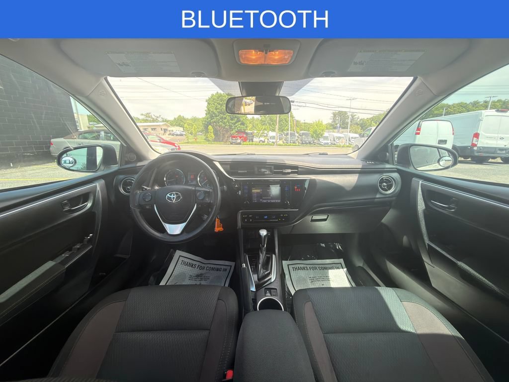 Used 2019 Toyota Corolla LE FWD image 3
