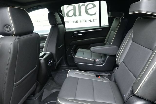 New 2026 Chevrolet Suburban Premier w/ Sun And Tow Package AWD/4WD image 10