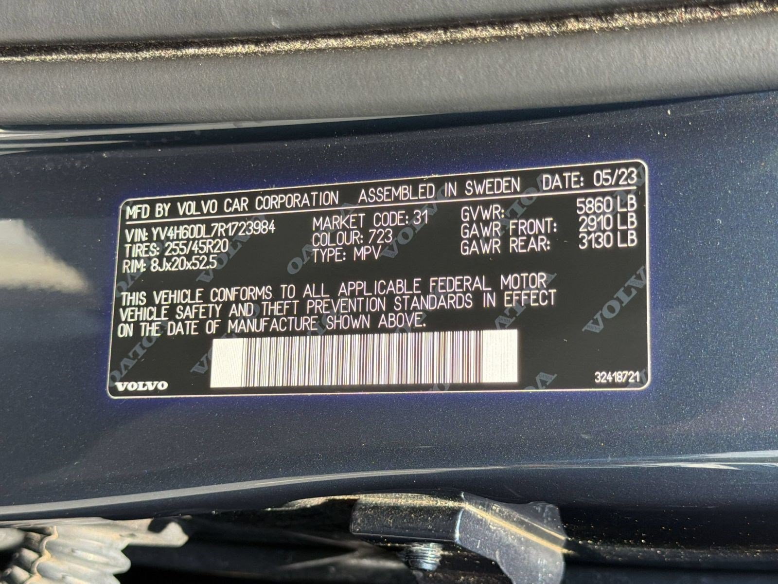 Used 2024 Volvo XC60 T8 Plus w/ Climate Package AWD/4WD image 25