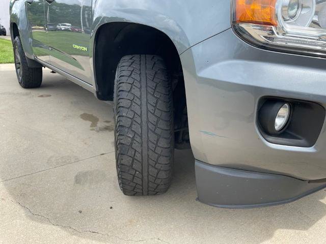 Used 2019 GMC Canyon SLE w/ Elevation Edition AWD/4WD image 17
