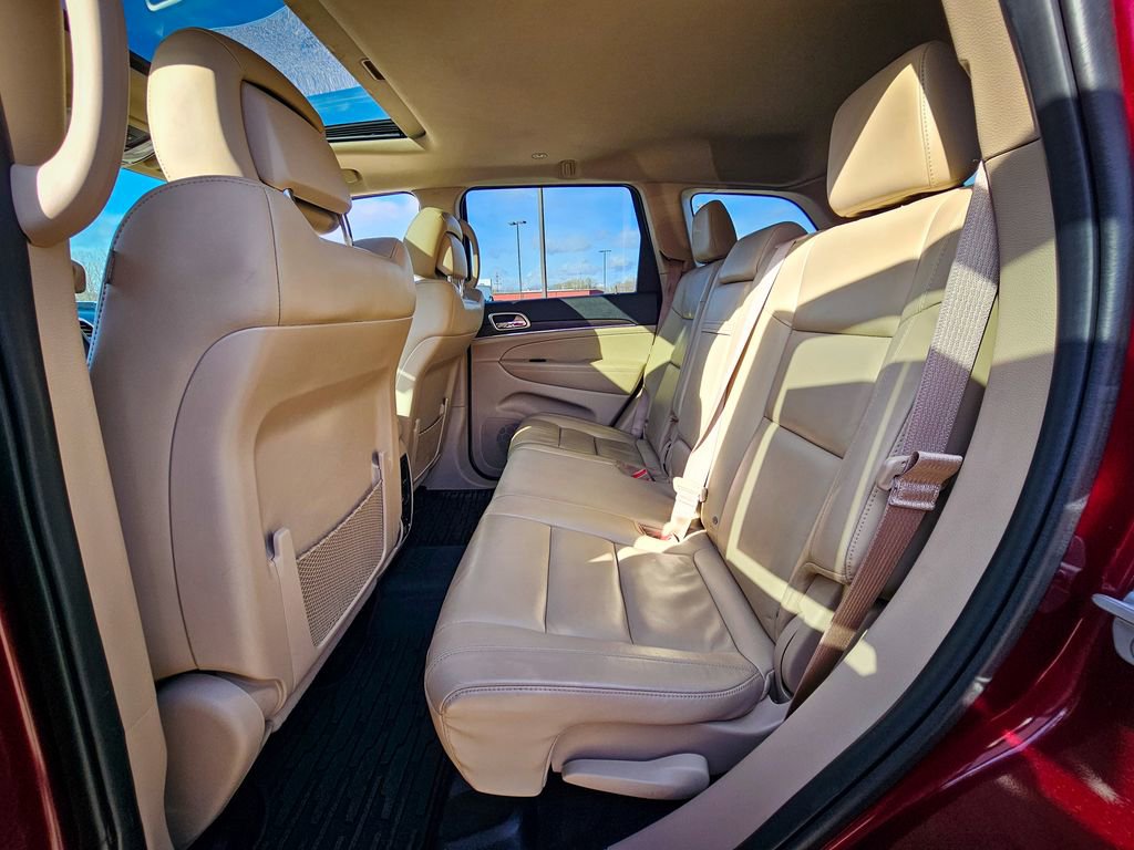 Used 2017 Jeep Grand Cherokee Limited image 34